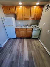 2448 W Killbourn St in Milwaukee, WI - Foto de edificio - Building Photo