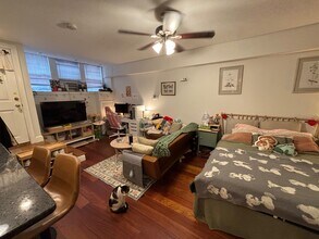 8 Grove St, Unit A in Boston, MA - Building Photo - Building Photo