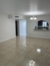 2670 W 76th St in Hialeah, FL - Building Photo - Building Photo