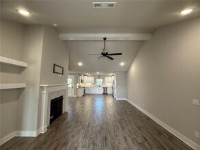 220 Palm St in Centerton, AR - Building Photo - Building Photo