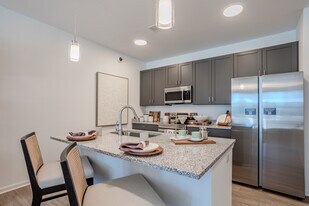 Plat 4 Research Triangle in Durham, NC - Building Photo