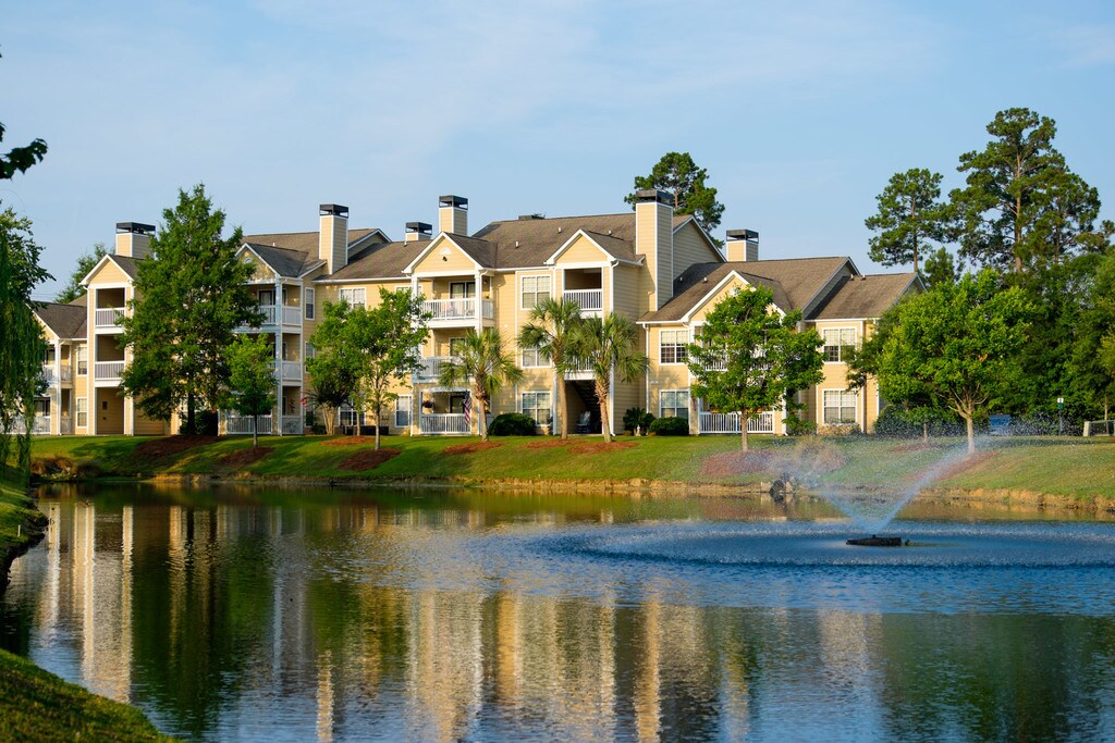 Palmetto Pointe Myrtle Beach, SC Apartments