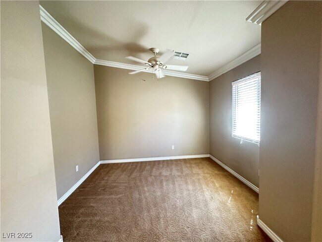 property at 1033 Puerta Del Sol Dr
