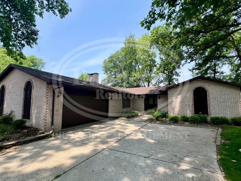 1140 Ironwood Dr in Findlay, OH - Building Photo