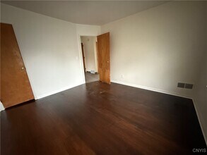 483 Pleasantview Ave in Syracuse, NY - Building Photo - Building Photo