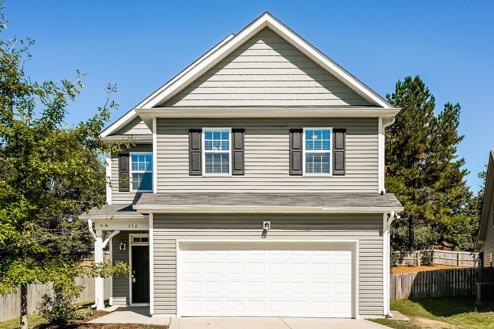 316 E Webber Ln in Clayton, NC - Building Photo
