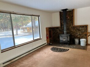 69229 Singletree in Sisters, OR - Building Photo - Building Photo