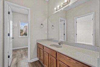 9122 Cinderhill Cove E in Memphis, TN - Building Photo - Building Photo