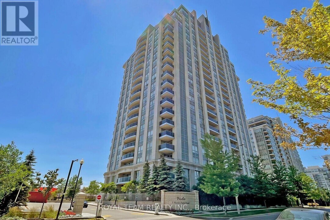7-1107 N Park Rd in Vaughan, ON - Building Photo