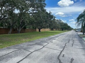 3502 Kauna Point Dr in Holiday, FL - Building Photo - Building Photo