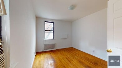 92 Third Avenue in New York, NY - Building Photo - Building Photo