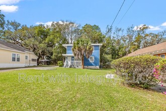 1330 N Adams St in Tallahassee, FL - Foto de edificio - Building Photo