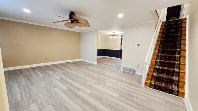 property at 4414 Crosland Rd