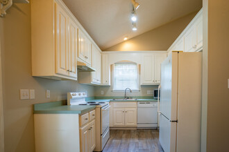 243 Dullis Cir in Garner, NC - Building Photo - Building Photo