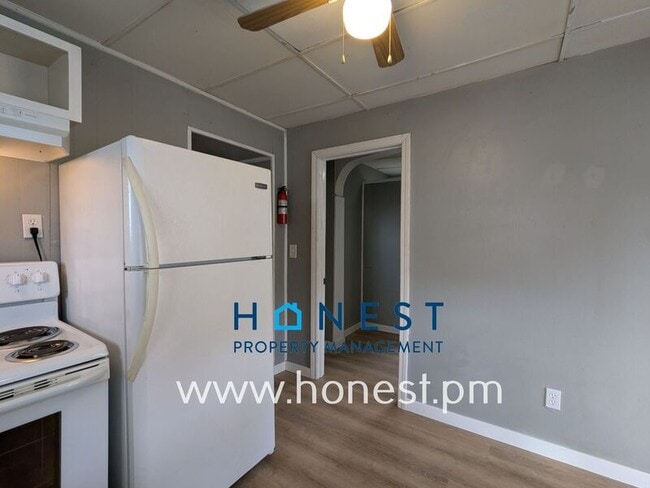 36 Monroe St in Augusta, ME - Building Photo - Building Photo