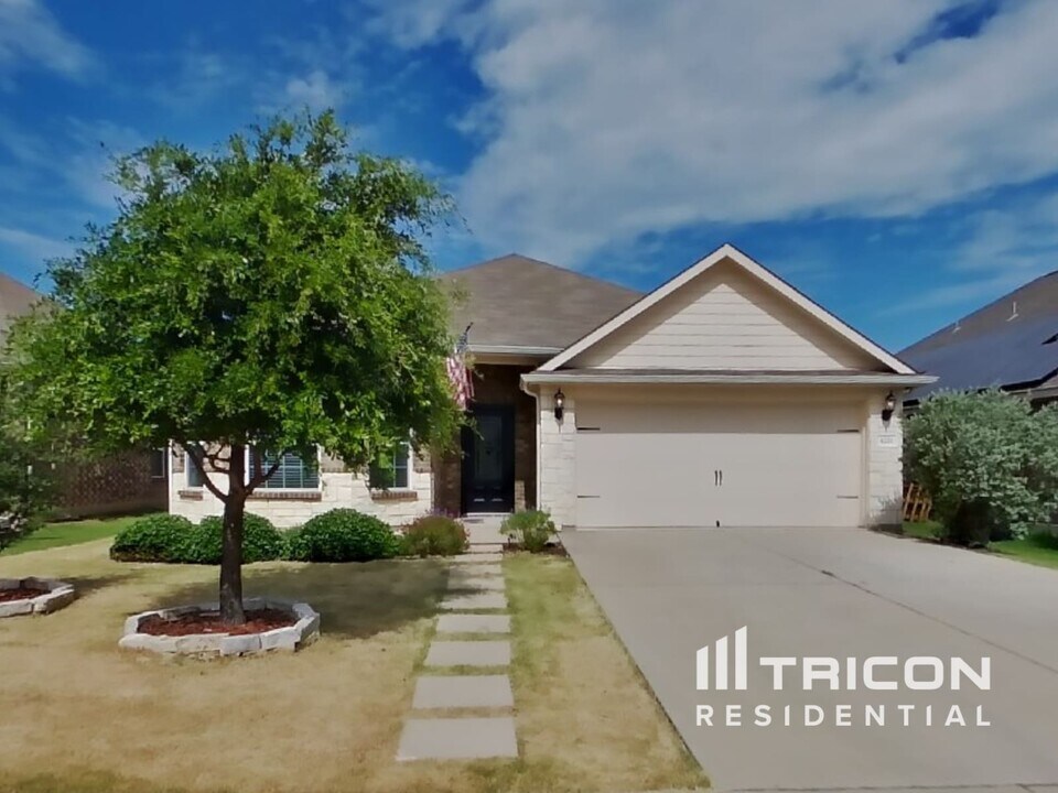 4221 Great Belt Dr in Crowley, TX - Building Photo