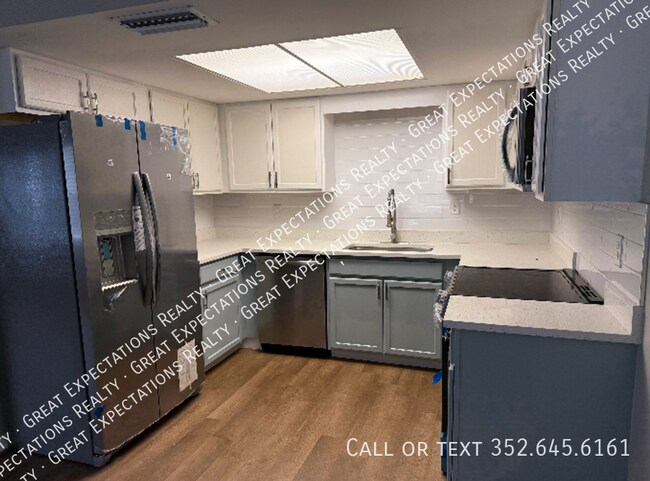 137 SE 13th Ave in Ocala, FL - Building Photo - Building Photo