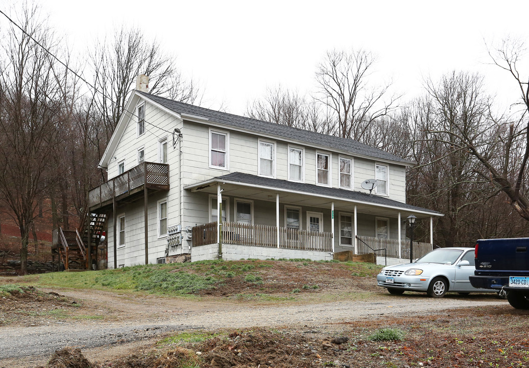 317 Fitchville Rd in Bozrah, CT - Building Photo