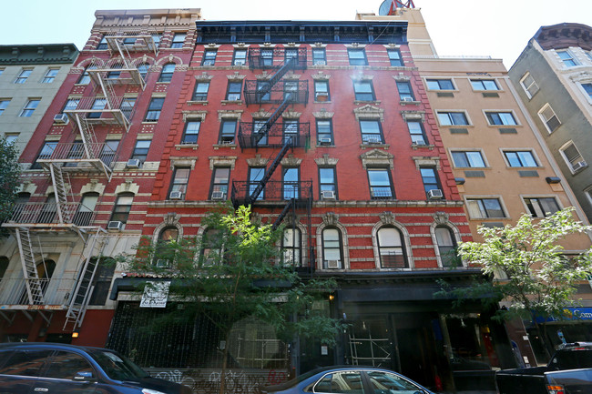 138 Ludlow Street Apartments in New York, NY - Building Photo - Building Photo