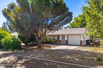 7869 Spouse Dr in Prescott Valley, AZ - Building Photo - Building Photo