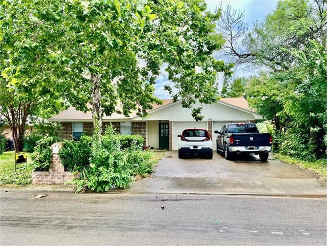 property at 3408 Kingfisher Ln