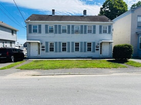 22-24-24 Jane St in Saugerties, NY - Building Photo