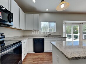 1067 Carrington Pl in Maineville, OH - Building Photo - Building Photo