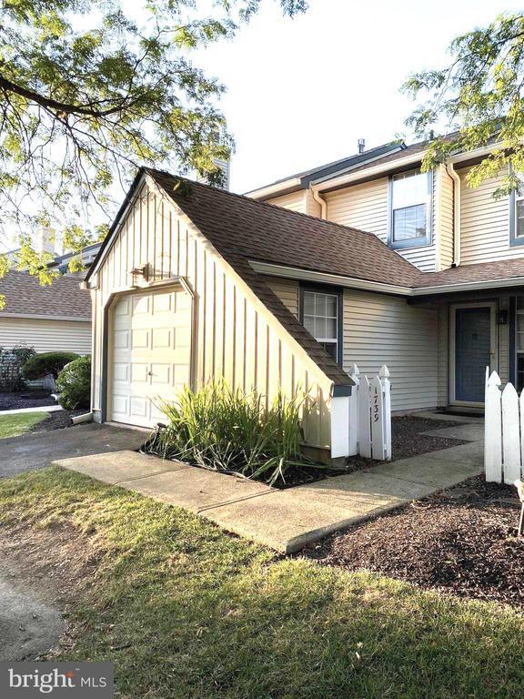 property at 1739 McNelis Dr