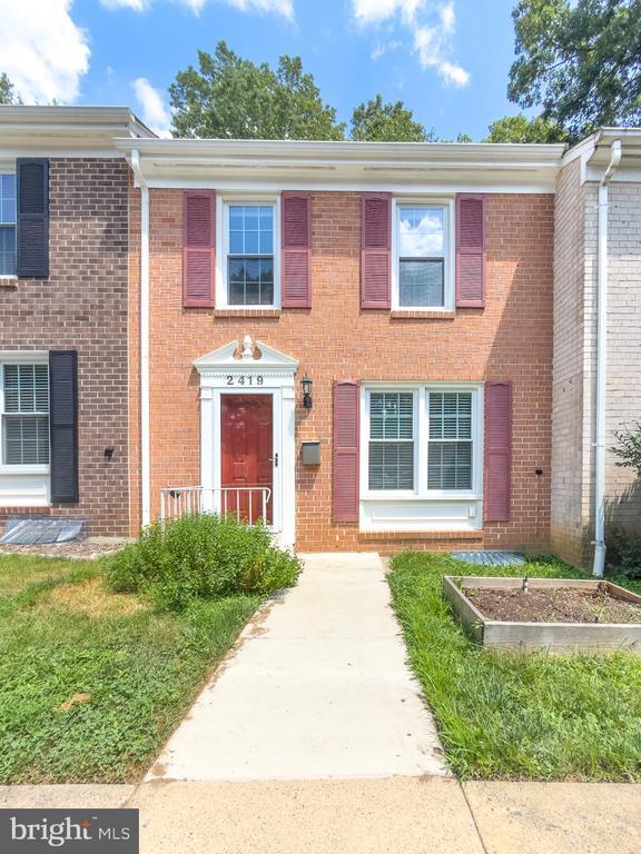 property at 2419 Ansdel Ct