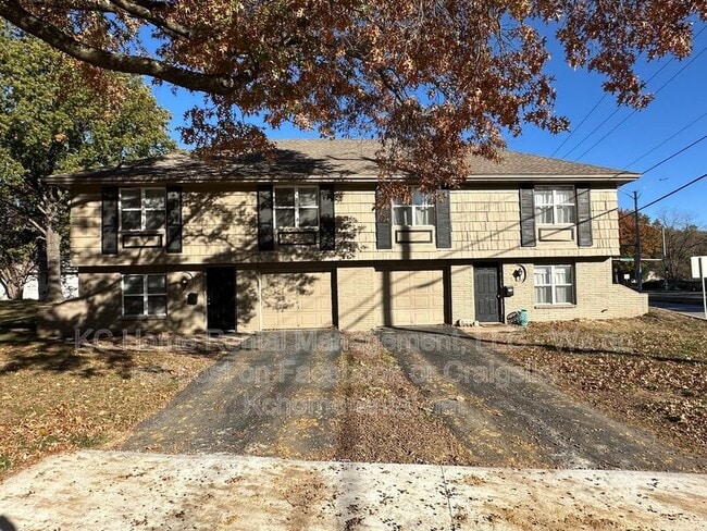 property at 10906 W 95th St