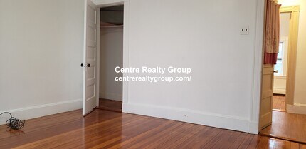 17 Princeton St, Unit 3 in Medford, MA - Foto de edificio - Building Photo