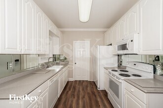 1596 Mountain Lodge Trail in Birmingham, AL - Foto de edificio - Building Photo