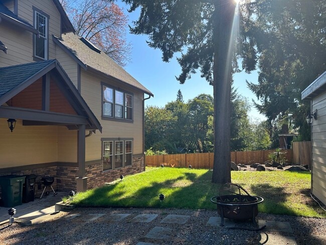 311 NE 117th St in Seattle, WA - Building Photo - Building Photo