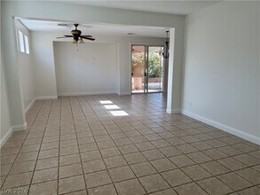 8159 Shellstone Ave in Las Vegas, NV - Building Photo - Building Photo