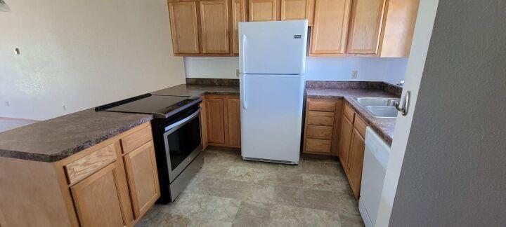 856 Lynch Dr in Billings, MT - Building Photo