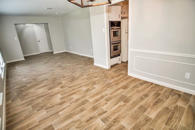 property at 1715 Capstan Rd