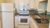 1212 N LaSalle Dr, Unit 1605 in Chicago, IL - Building Photo - Building Photo