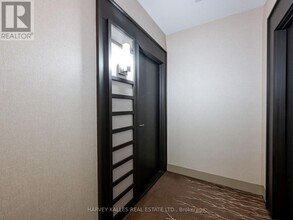 181 Wynford Dr in Toronto, ON - Building Photo - Building Photo