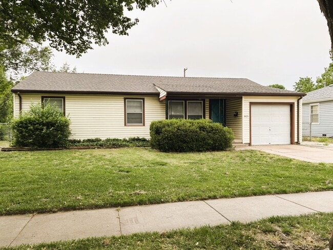 property at 3425 S Handley St