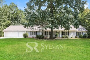 255 Dogwood Trail Dr in Stockbridge, GA - Building Photo