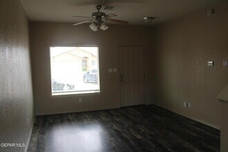 11857 Jim Webb Dr in El Paso, TX - Building Photo - Building Photo