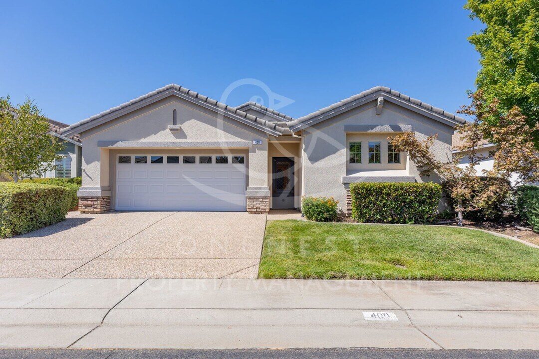 400 Lilypond Ln in Lincoln, CA - Building Photo