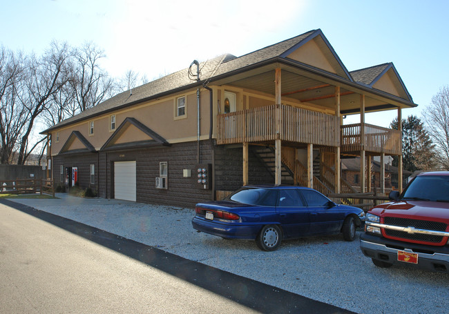 4340 Riverside Dr in Huntington, WV - Foto de edificio - Building Photo