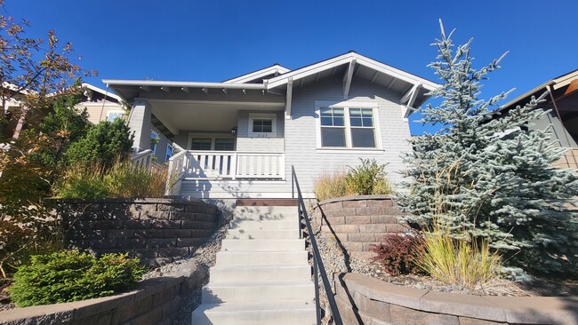 property at 2107 NW Lemhi Pass Dr