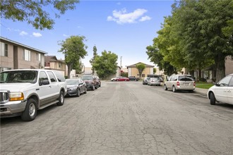 1600 Picadilly Way in Fullerton, CA - Building Photo - Building Photo