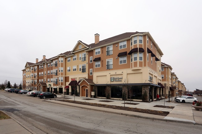City Walk Flats in Woodbury, MN - Building Photo - Building Photo