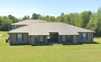 550 Ray Rd in Hackleburg, AL - Building Photo