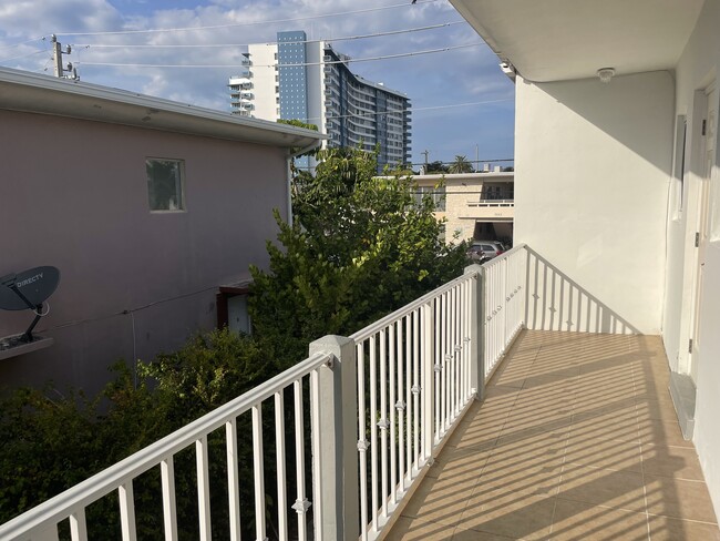 7342 Gary Ave in Miami Beach, FL - Building Photo - Building Photo