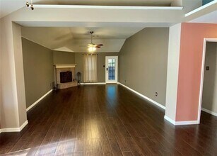 10501 Fossil Hill Dr in Fort Worth, TX - Building Photo - Building Photo