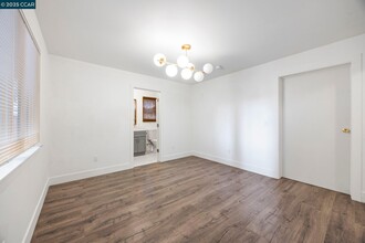1015 47th St in Emeryville, CA - Building Photo - Building Photo